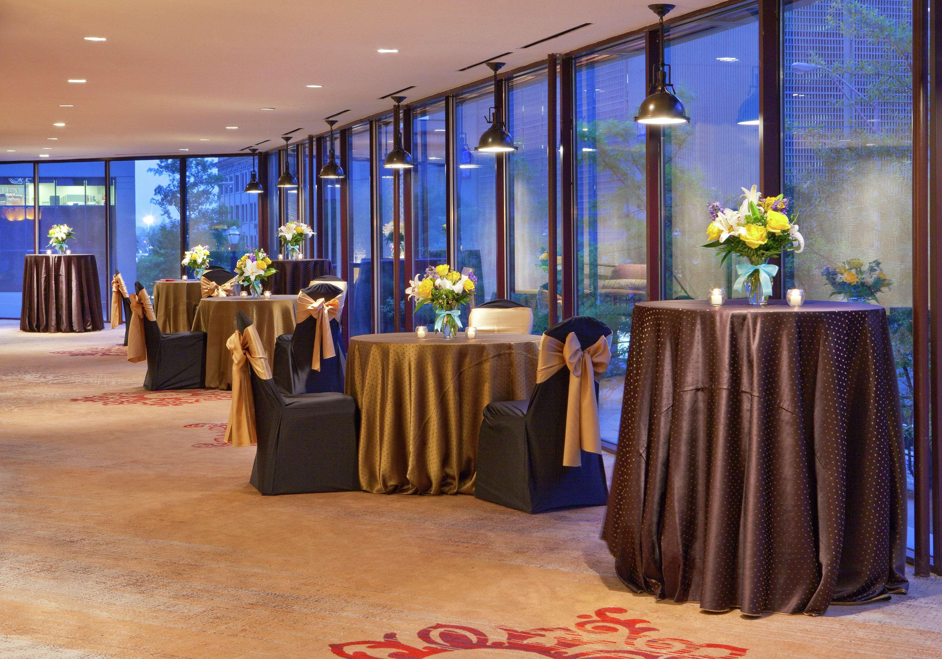Doubletree By Hilton Hotel Nashville Downtown Екстер'єр фото